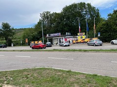 Borders mean tobacco shops - Breisach - Photo of Volgelsheim