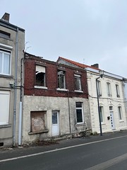 Maubeuge - it has seen better days - Photo of Dourlers
