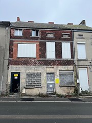 Maubeuge - it has seen better days - Photo of Dimont