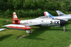 Republic F-84G-21-RE Thunderjet ‘110885 / 3-IX’ (really 51-10838) - Photo of Chaux