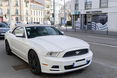 Ford Mustang Cabriolet - Photo of Sexey-les-Bois