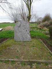 Dranouter, pierre commémorative pour le Sgt Karel Pavlik, Spitfire V BM261 313 Sqn - Photo of Méteren