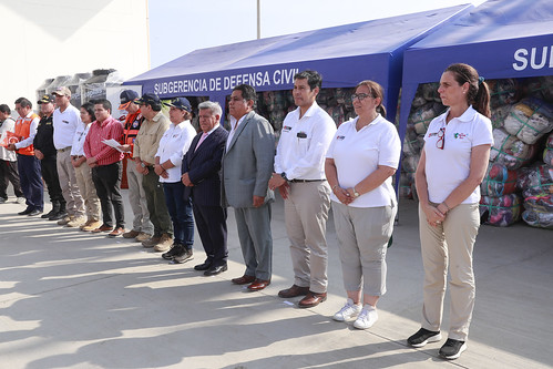 Presidenta Boluarte participa en entrega de bienes de ayuda humanitaria al Gobierno Regional de La Libertad en el marco de Con Punche Perú Solidario
