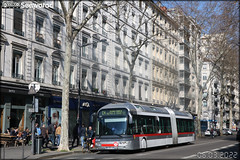 Irisbus Cristalis ETB 18 (Electric Trolley Bus) – Keolis Lyon / TCL (Transports en Commun Lyonnais) n°2914 - Photo of Lyon