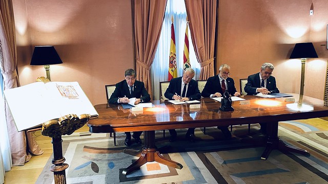 Firma del Convenio de Colaboración entre la Universidad de Zaragoza, el Gobierno de Aragón, las Cortes de Aragón y el Justicia de Aragón para la creación de la Cátedra Derecho Civil y Foral de Aragón