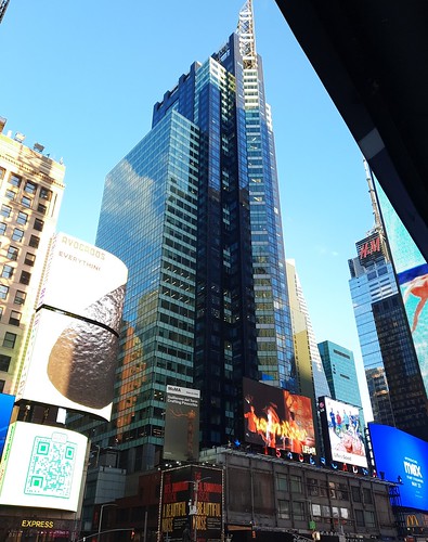 Times Square =Time  Square =TIME SQUARE/=