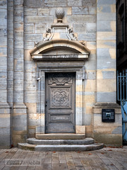 Puerta lateral - Iglesia de San Mauricio - Besanzón