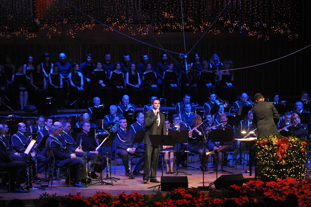 Božićni koncert Simfonijskog puhačkog orkestra OSRH