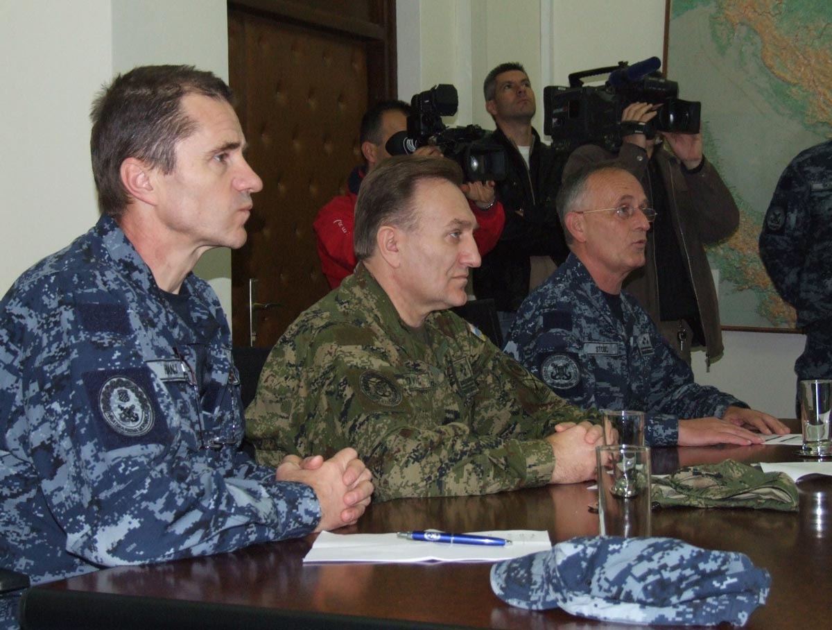General Lovrić u posjetu Obalnoj straži i ETH u Divuljama