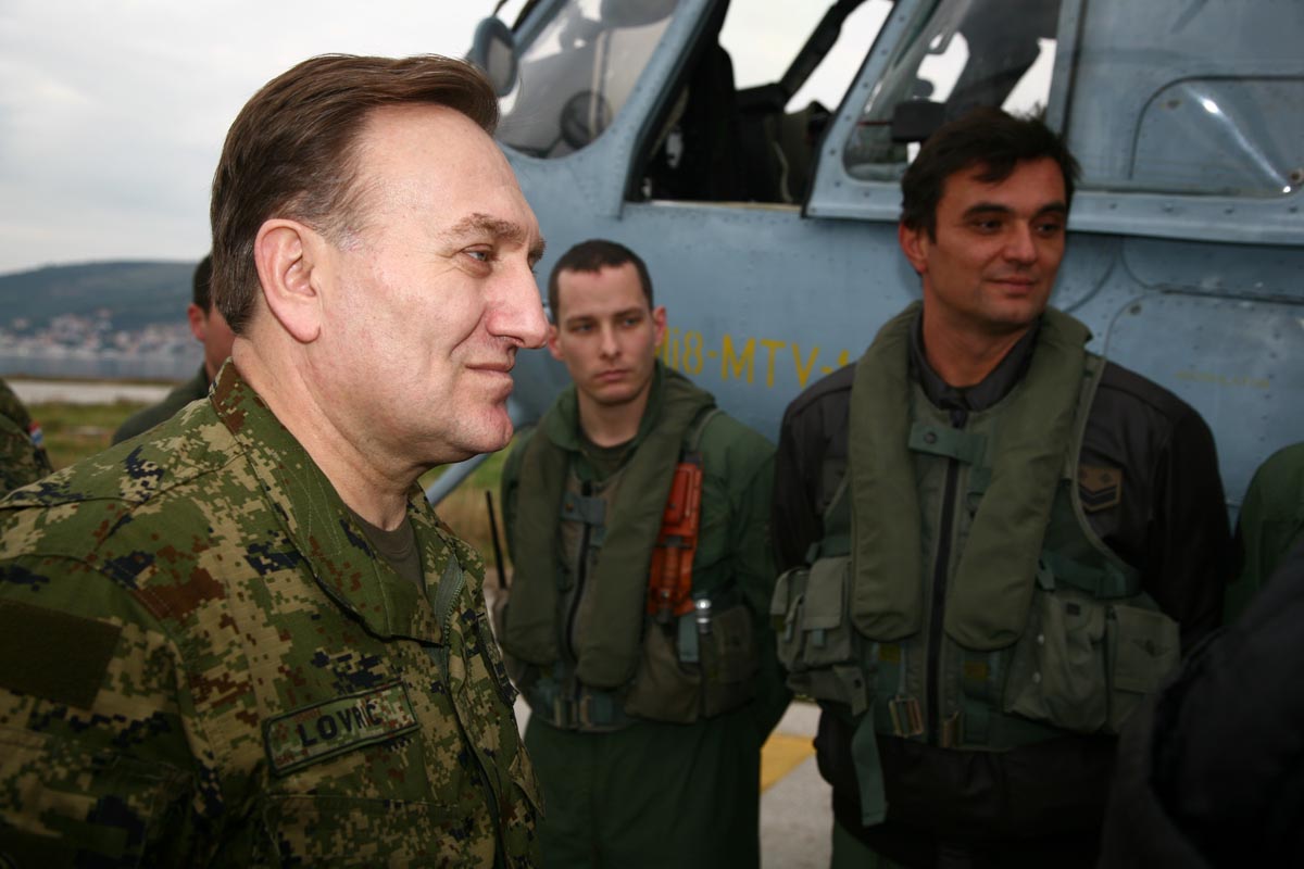 General Lovrić u posjetu Obalnoj straži i ETH u Divuljama