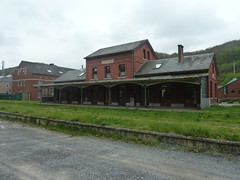 Hastiere railway station - Photo of Rancennes