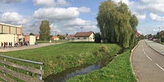 Grandvillars, le canal du Moulin et la voie verte à l'arrière du gymnase