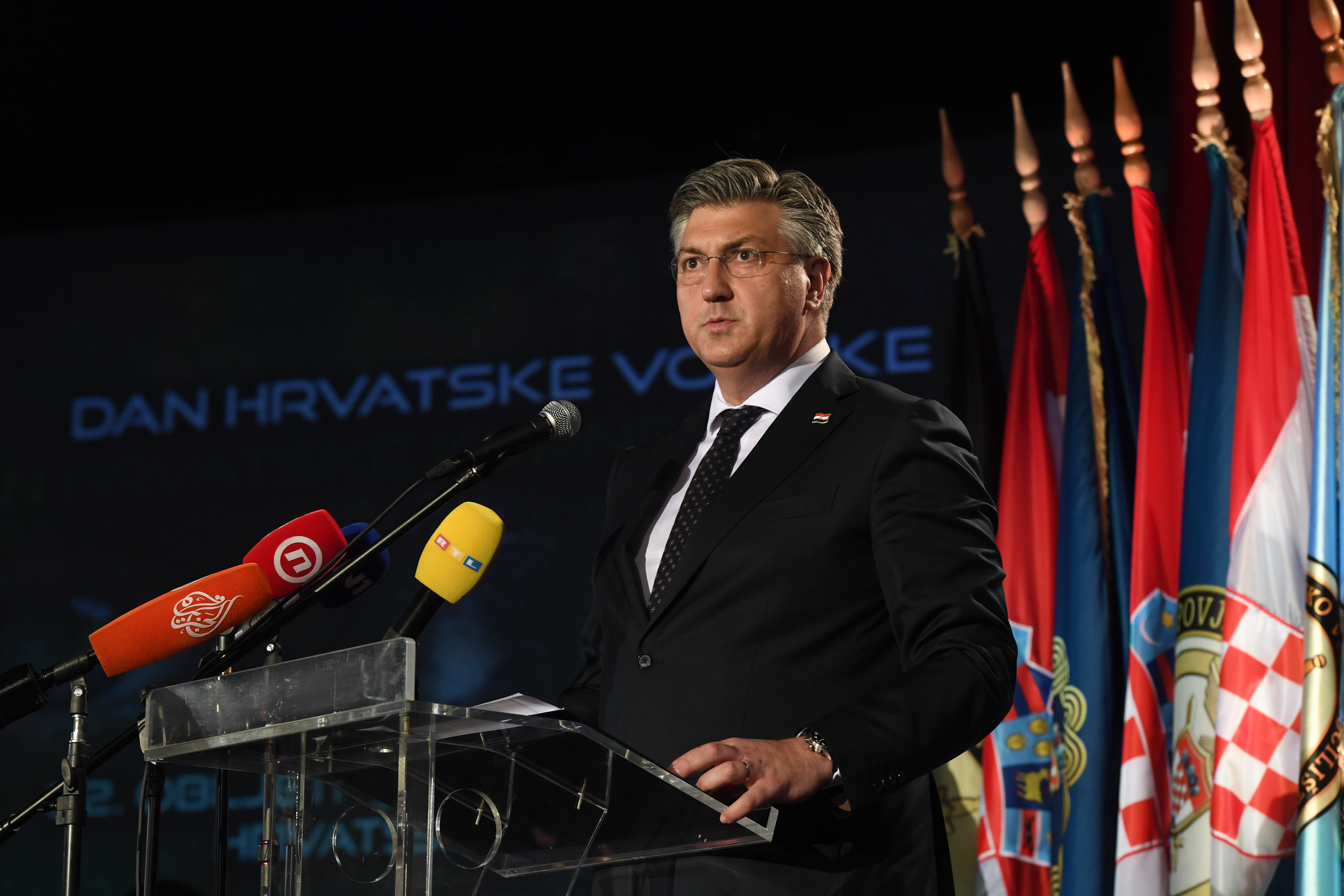 Ministar Banožić na Danu HV-a: Vi ste snaga modernog doba, jamac sigurnosti i mira
