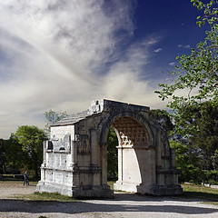 Arc de Glanum, St-Rémy-de-Povence - Photo of Eyragues