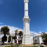 Obelisk, Plaza de la Libertad, Teatro Gran Mariscal in Background, Sucre, Bolivia