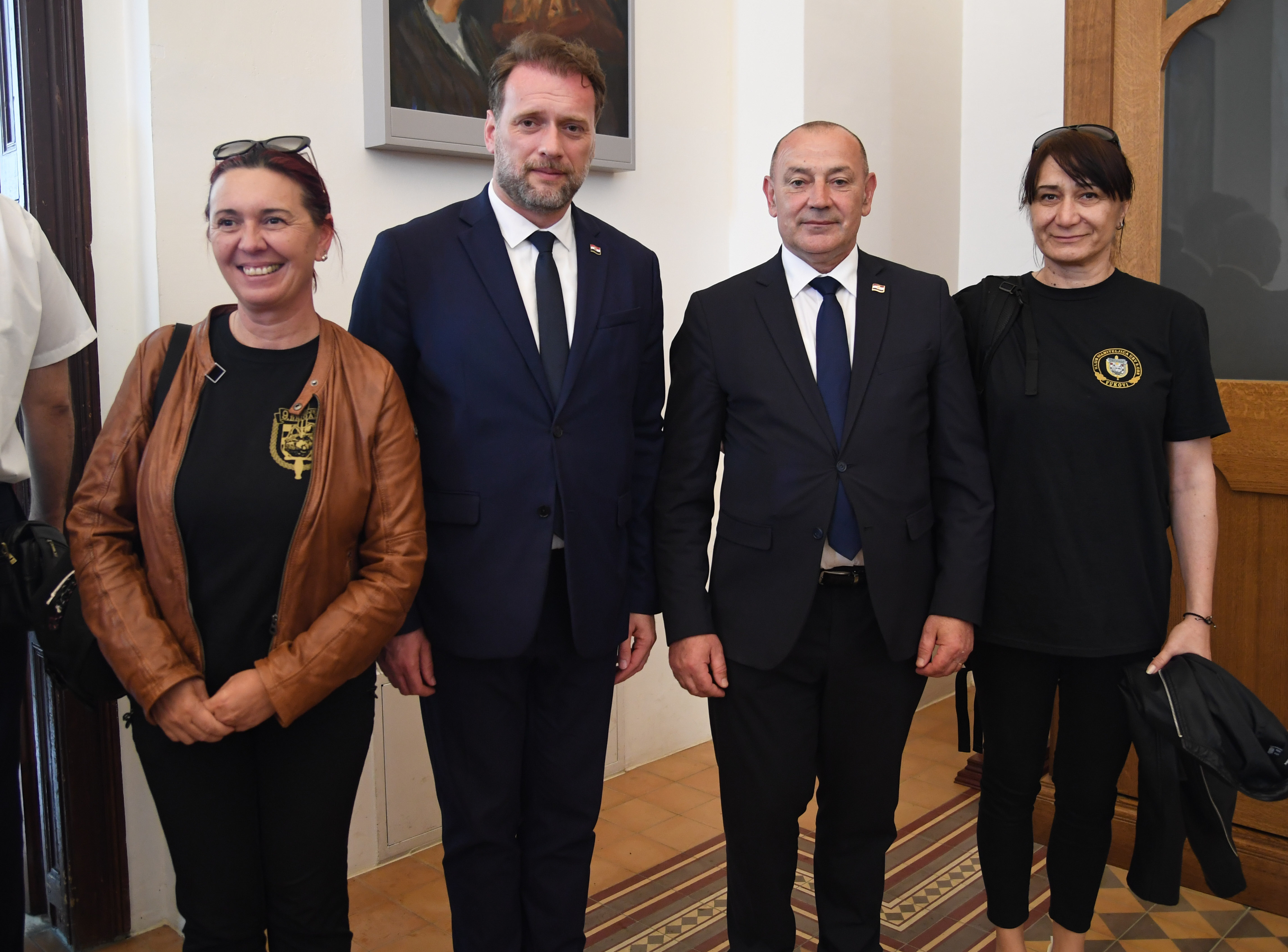 Ministar Banožić s braniteljima Domovinskog rata u Vukovaru