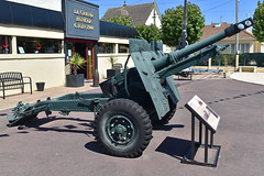 Ordnance QF 25-pounder at Le Grand Bunker - Photo of Lion-sur-Mer