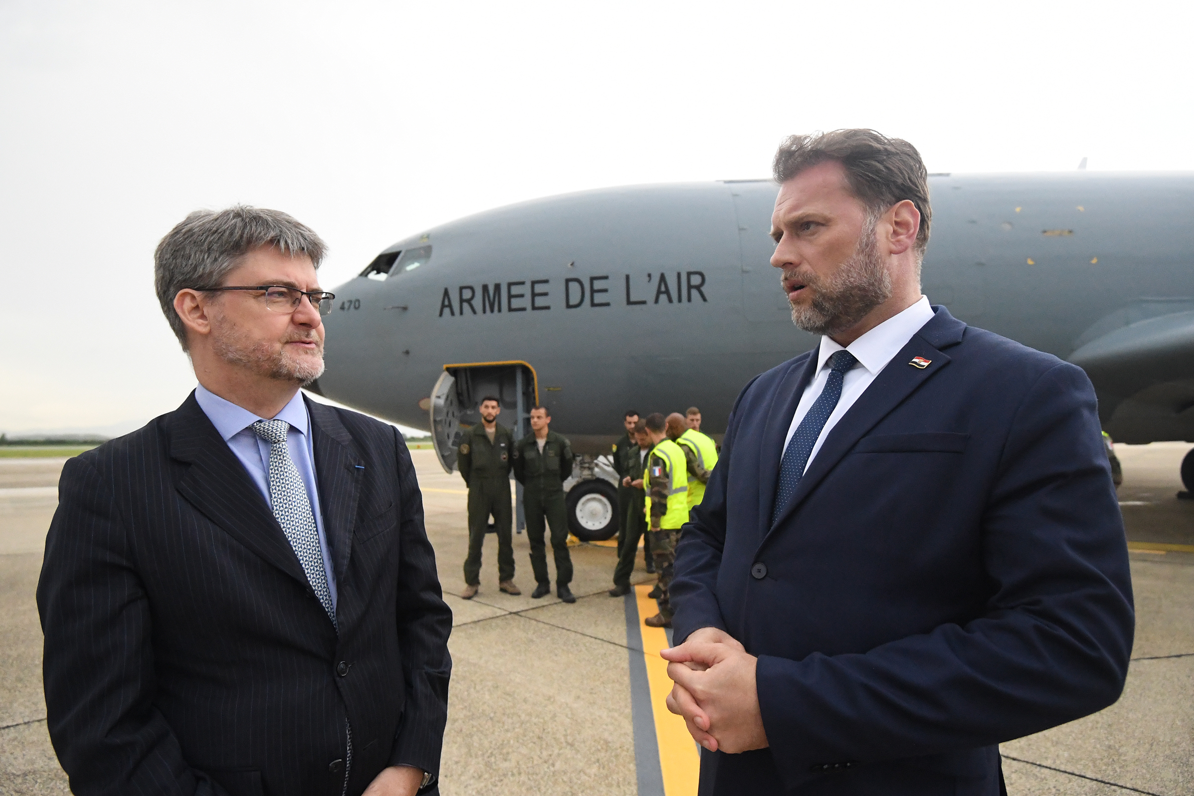Ministar Banožić obišao francuski zrakoplov C-135 Stratotanker