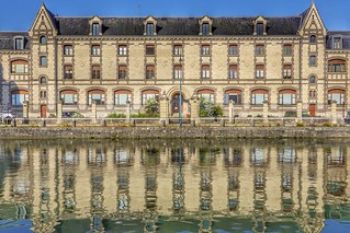 École - quais de Seine - Troyes - (explore 7 juin 2023)