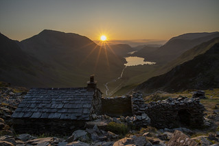 Warnscale bothy and Buttermere sunset