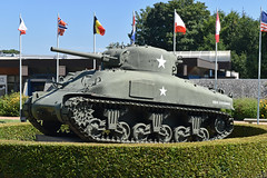 M4A1 Sherman ‘USA 32221065’ at Bayeux Memorial Museum - Photo of Bucéels