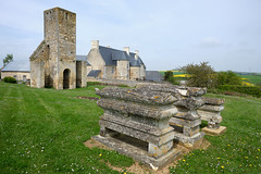 Ruines de l'église de Fierville