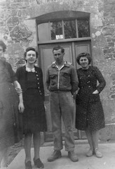 19440601_Porte - Photo of Rauville-la-Place
