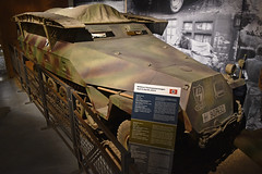 Sd.Kfz251/7 Ausf.D Mittlerer Pionierpanzerwagen ‘SS 907430’