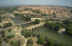 Boat aqueduct of the Canal du Midi at Beziers, France - Photo of Sauvian