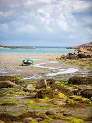 The boat wondering the sea - Photo of Perros-Guirec