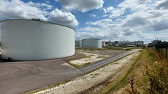 Brandstoftanks ethanol Pomacle - Photo of Heutrégiville