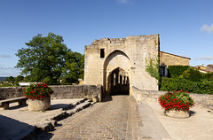 Porte Brunet - Saint Emilion - Photo of Saint-Genès-de-Castillon