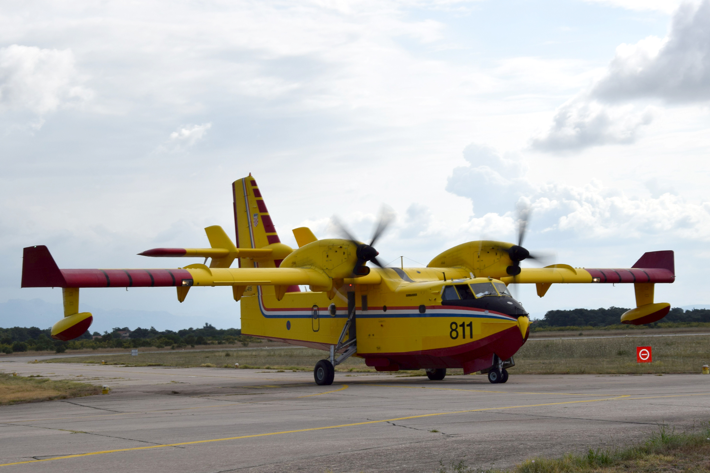 Povratak Canadaira CL-415 sa gašenja požara u Helenskoj Republici