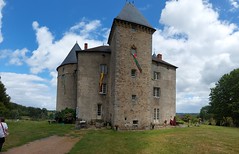 Het versterkte landhuis - Photo of Saint-Barthélemy-de-Bussière