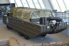 GMC DUKW ‘USA 7021486’ “Joanne” at the Utah Beach museum - Photo of Turqueville