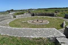 Original No.3 gun location at Pointe du Hoc. 10-7-2022 - Photo of Géfosse-Fontenay