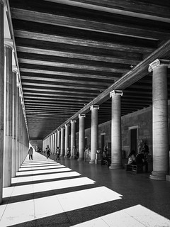 The lightness of being in Stoa of Attalos