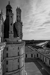 Chambord castle roof side view B/W - Photo of Dhuizon