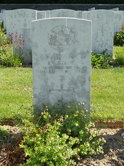 Neuville-Saint-Vaast: Canadian Cemetery No. 2 (Pas-de-Calais) - Photo of Estrée-Cauchy
