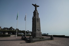 Monument aux morts de la pointe des Crolles, Cancale - Photo of La Gouesnière