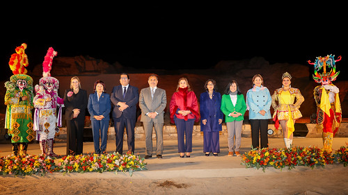 Presidenta Dina Boluarte participa de la ceremonia por el Día Mundial del Turismo.