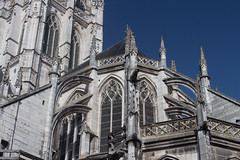 Apse with flying buttresses - Photo of Notre-Dame-de-Bondeville
