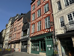 Half-timbered buildings - Photo of Saint-Léger-du-Bourg-Denis