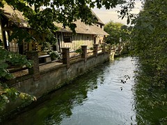 Old house along the canal - Photo of Berville-sur-Seine