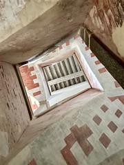 Staircase - Photo of Saint-Martin-l'Aiguillon