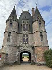 Gatehouse - Photo of Saint-Ellier-les-Bois