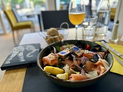Salade pêcheur - Photo of Cabourg