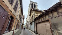 Straatbeeld Troyes - Photo of Verrières