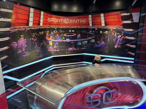 Who's the Anchor of SportsCenter?