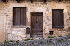 Portes et fenêtres... et Boite aux lettres - Photo of Laguépie